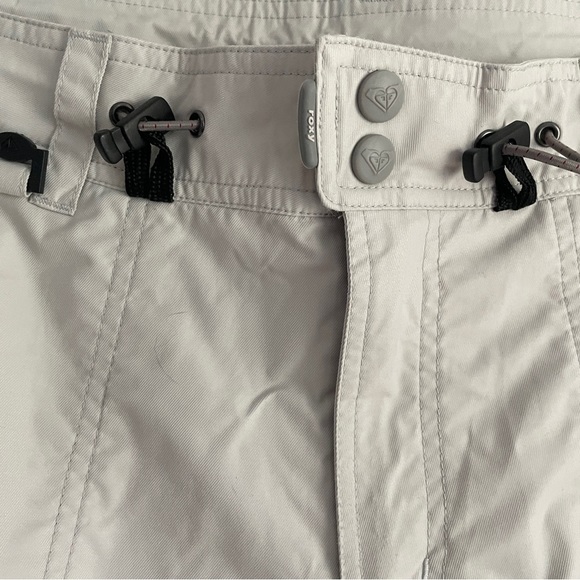 Roxy women’s snowpants - Picture 2 of 14
